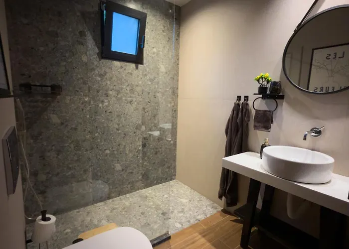 Kalos Housing - Adults Only *