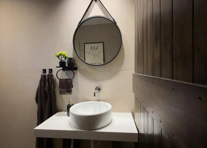 Kalos Housing - Adults Only בית נופש *