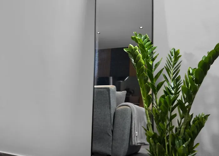 Kalos Housing - Adults Only בית נופש